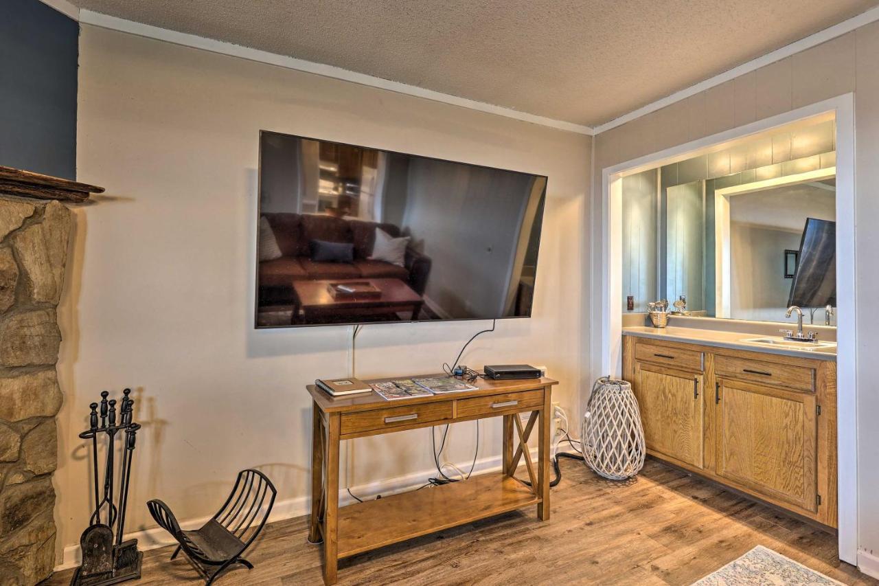 Beech Mountain Resort Condo With Pool Access And Views Exteriör bild